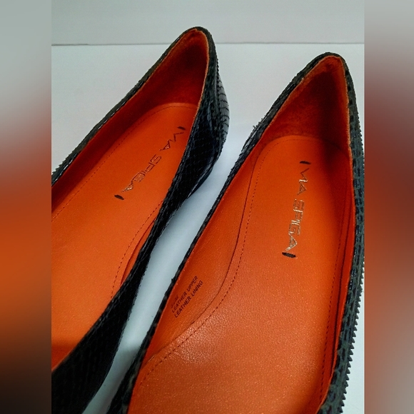 VIA SPIGA Black Leather & Patent Leather Pointy Flats with Zipper Accent - Picture 5 of 12